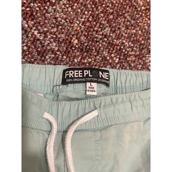 Free planet men’s large elastic casual shorts ￼ - Picture 3 of 3